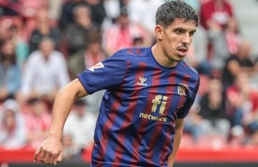 El Levante ‘roba’ a Víctor García al Oviedo y Granada