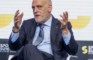 Tebas defiende el partido de Miami: «Luego viene la NFL aquí y estamos encantados»