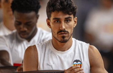 André Almeida tendrá el aumento que reclamaba al Valencia