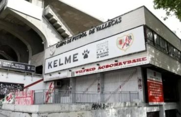 La Comunidad de Madrid estudia ampliar el aforo del estadio de Vallecas