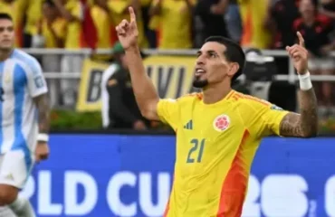 ¿Quién debe reemplazar a Daniel Muñoz en Colombia? Gran dilema