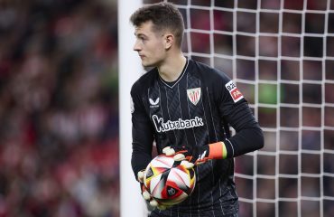 Un día extraño para Agirrezabala: “Ha demostrado personalidad para levantarse”