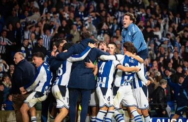 Anoeta en los derbis es más txuriurdin aún