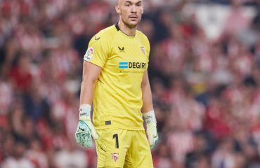 Dmitrovic, ante la visita del Sevilla: «Puede ser un partido muy divertido»