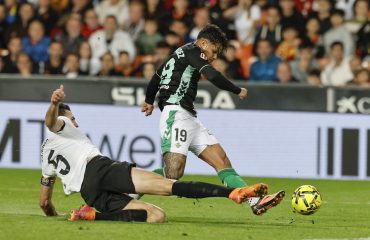 El Betis sigue invicto a domicilio, pero le cuesta ganar lejos de La Cartuja