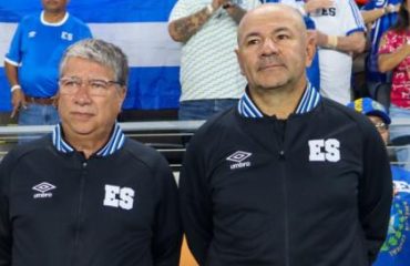 El Salvador ratificó al ‘Bolillo’ Gómez: ‘Quitarlo sería retroceder’