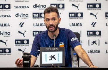 Corberán, ante las bajas para jugar contra el Atlético: “Creo más en la mentalidad que en la táctica”