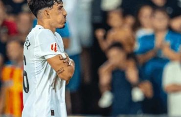 Diego López, el que más ha ‘sufrido’ en el campo a este Valencia 2025