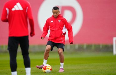 El Sevilla entrena con ocho ausencias y ya piensa en la Copa del Rey