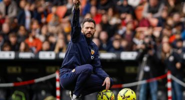 Corberán: “No hablaría de urgencia, pero el Valencia tiene la obligación y la necesidad de reforzarse”