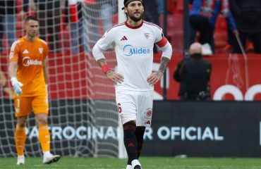 Gudelj: «Si pierdes contra el Levante 0-3 en casa, con todo el respeto, es normal que la gente se enfade»