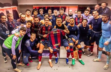 Luis Castro: «Si tengo que trabajar 24 horas al día para salvarnos..