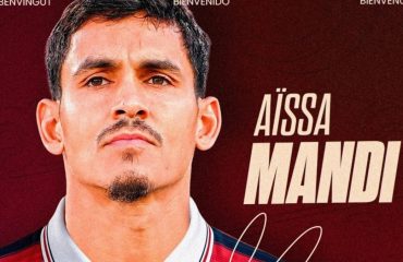 Aïssa Mandi, segundo fichaje de este verano del Levante